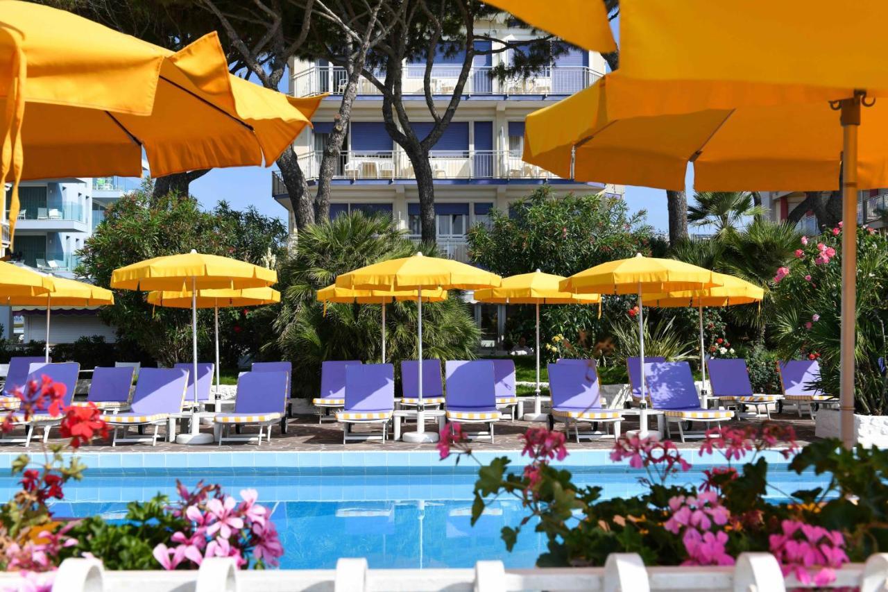לידו די ג'סולו Hotel Majestic מראה חיצוני תמונה