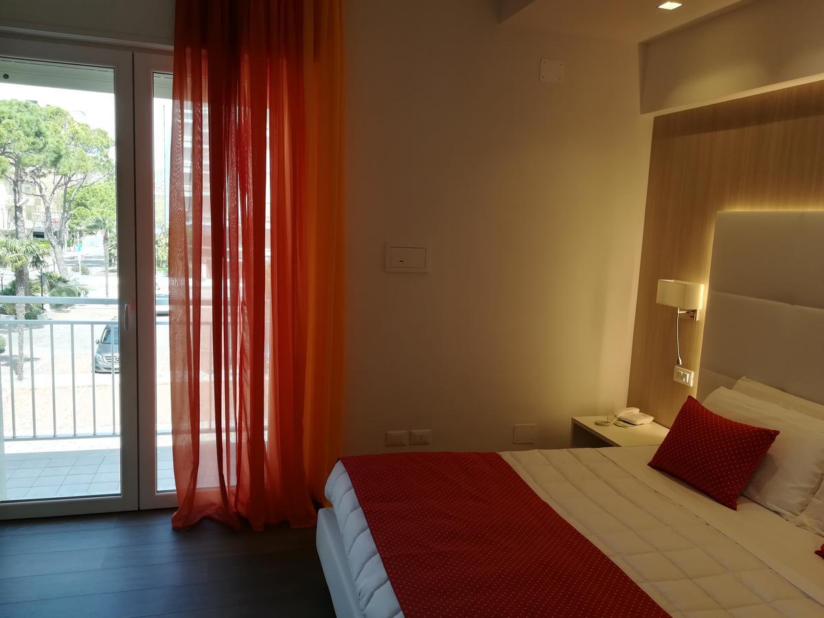 לידו די ג'סולו Hotel Majestic מראה חיצוני תמונה